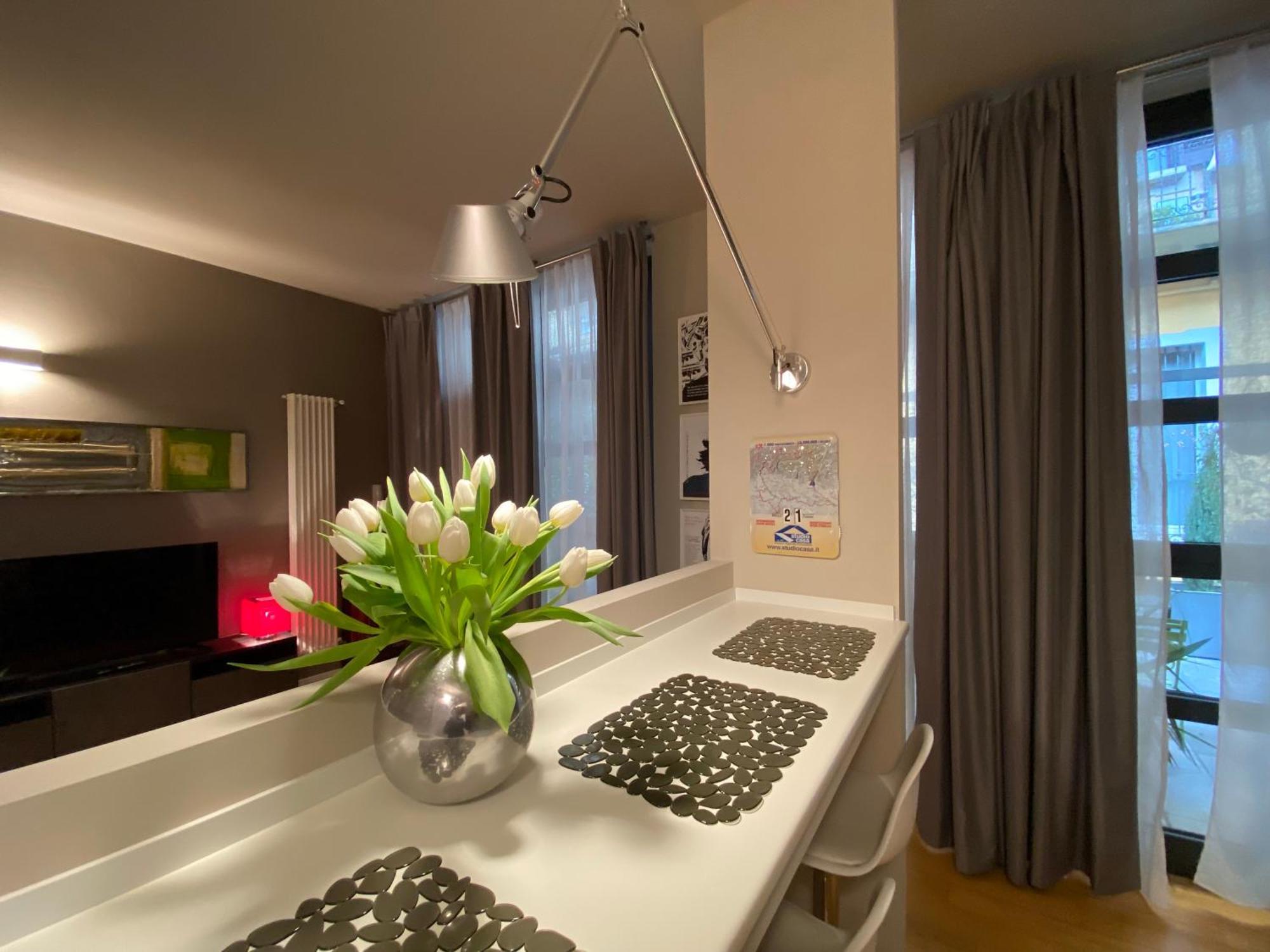 Studio Navigli Lombardini 8 Милано Екстериор снимка